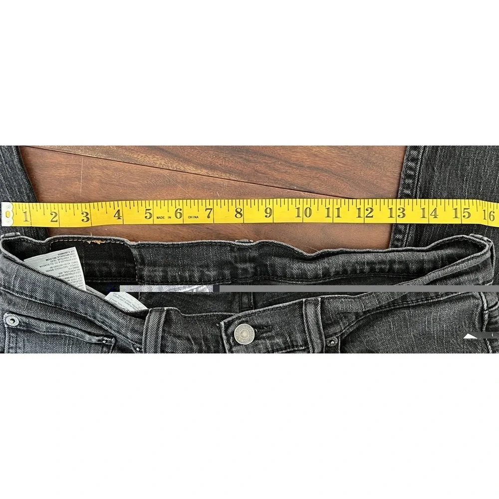 Mens levi strauss  Black 514 size 32x 30 zip fly straight leg 5 pocket cotton